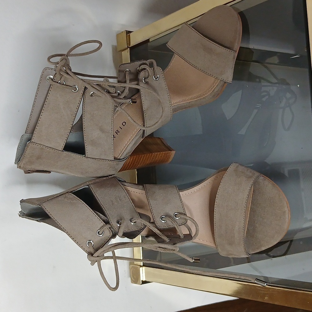 Torrid H taupe eyelet caged plat heels